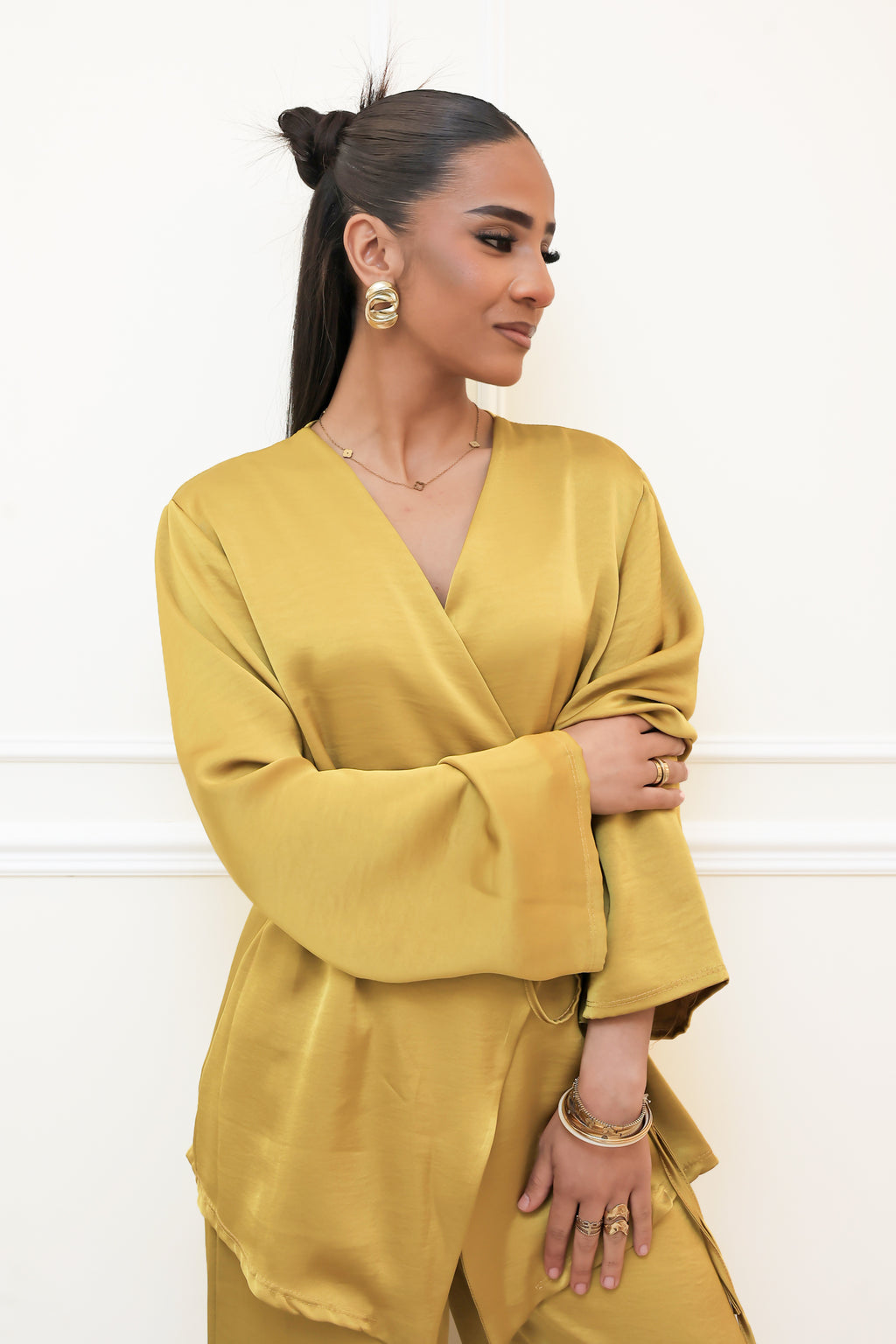 L'Ensemble Satiné Signature – Jaune Moutarde