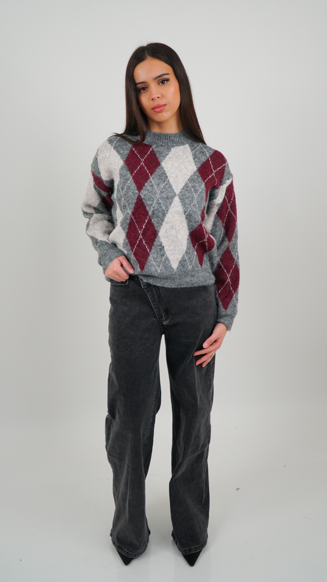 PULL FEMME À DESIGN GRAPHIQUE LOSANGE