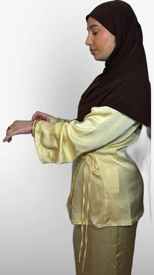 L'Ensemble Satiné Signature – Jaune Pastel