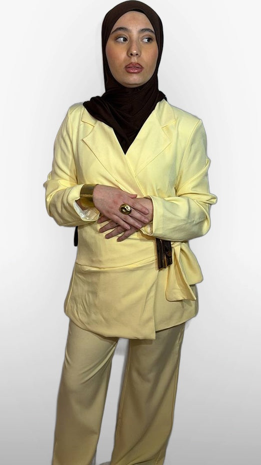 L'Ensemble Satiné Signature – Jaune Pastel