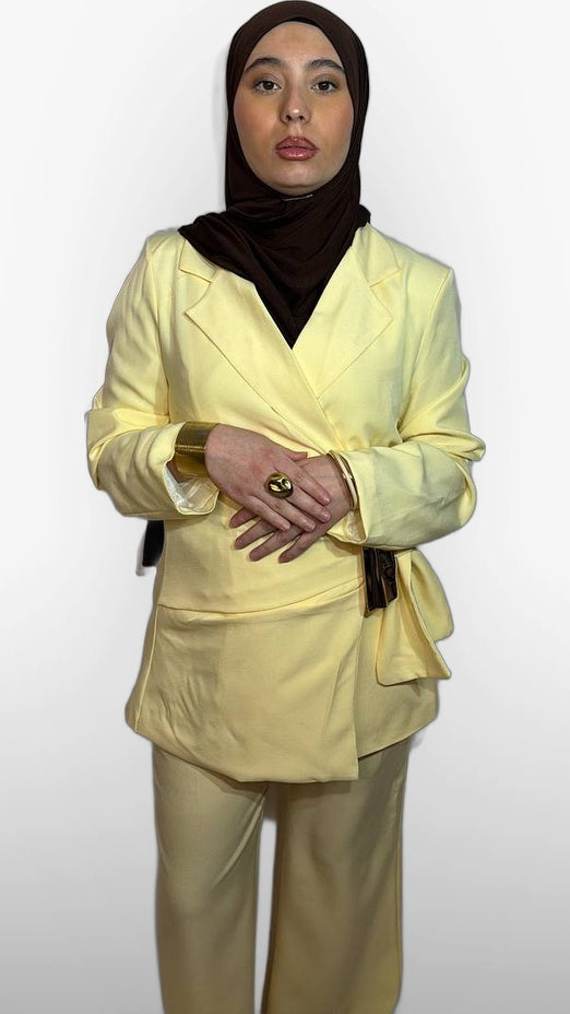 L'Ensemble Satiné Signature – Jaune Pastel