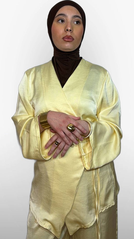 L'Ensemble Satiné Signature – Jaune Pastel