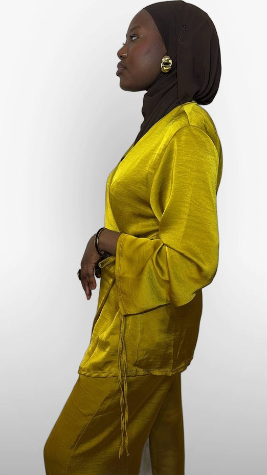 L'Ensemble Satiné Signature – Jaune Moutarde