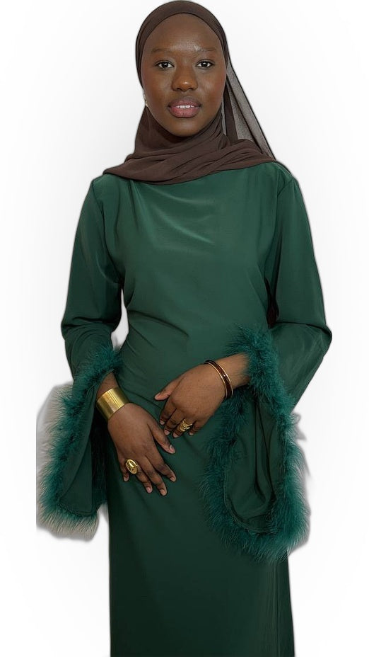 L'Abaya Ornée de Plumes – Vert Émeraude
